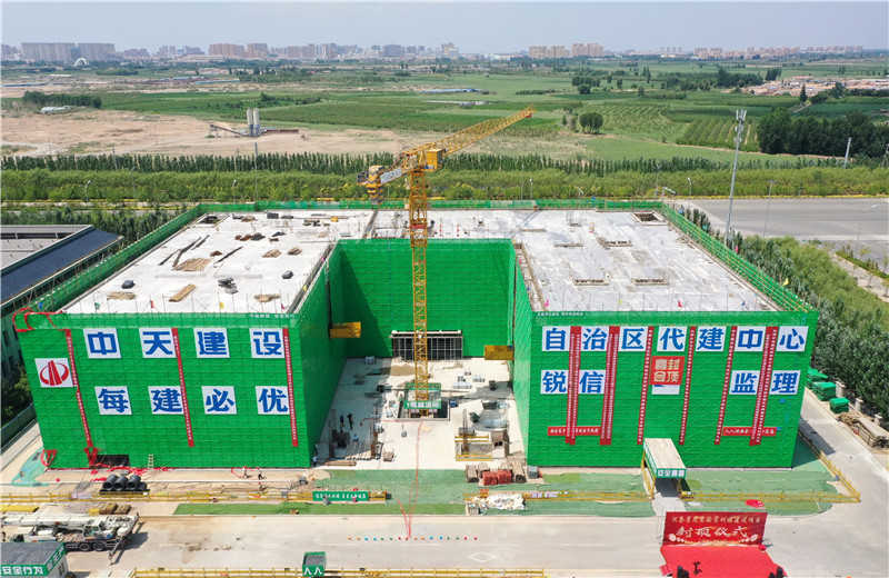 2023年7月19日，由必胜博国际十建承建的内蒙古河套学院实验实训楼项目顺利完成主体封顶。